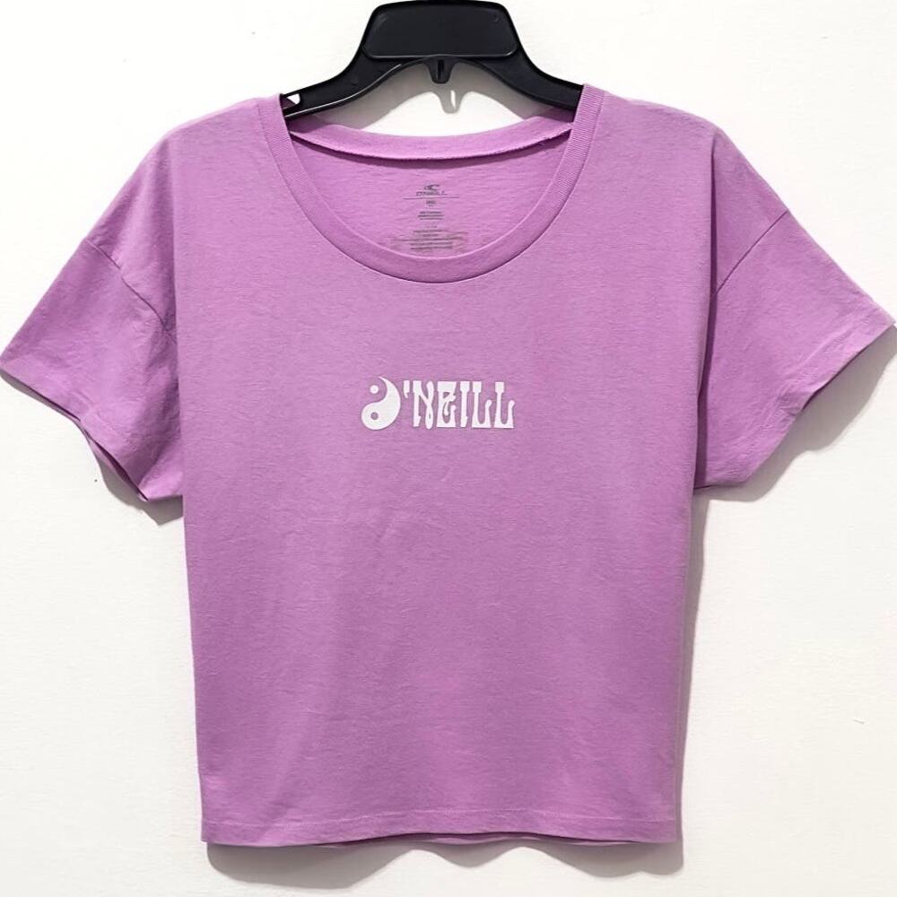 NWT: O'Neill - Tide Vibe, Relaxed Fit,Cropped Graphic T-Shirt in Passionfruit
